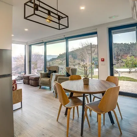 Casas De Tourim * Arcos de Valdevez