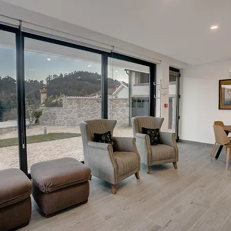 Casas De Tourim