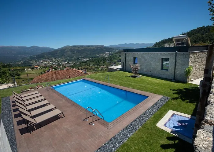 Casas De Tourim 别墅