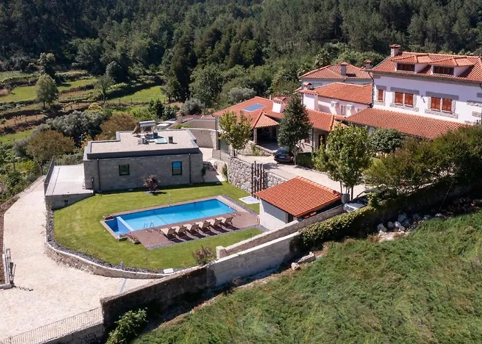 Casas De Tourim * 阿尔库什迪瓦尔德维什