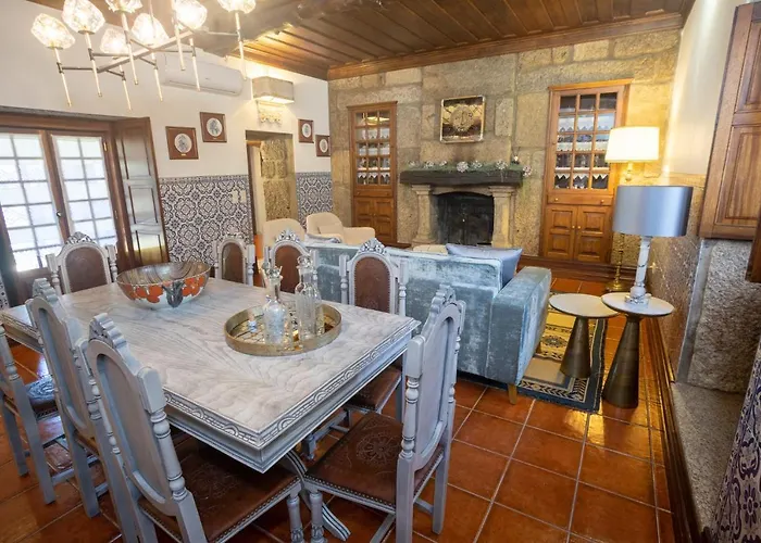 Casas De Tourim * 阿尔库什迪瓦尔德维什