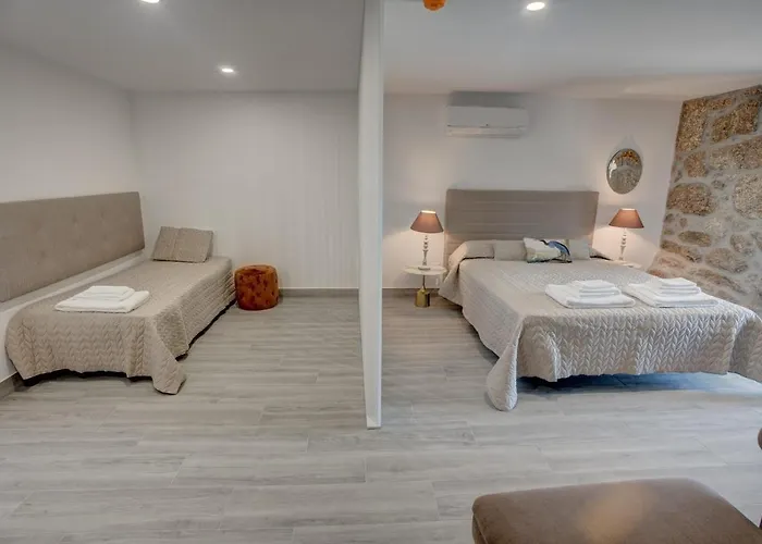 Casas De Tourim * 阿尔库什迪瓦尔德维什