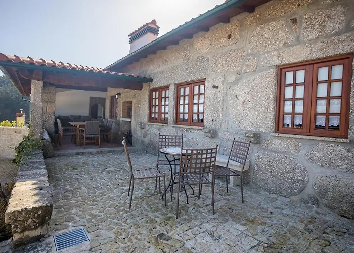 Casas De Tourim Villa Arcos de Valdevez