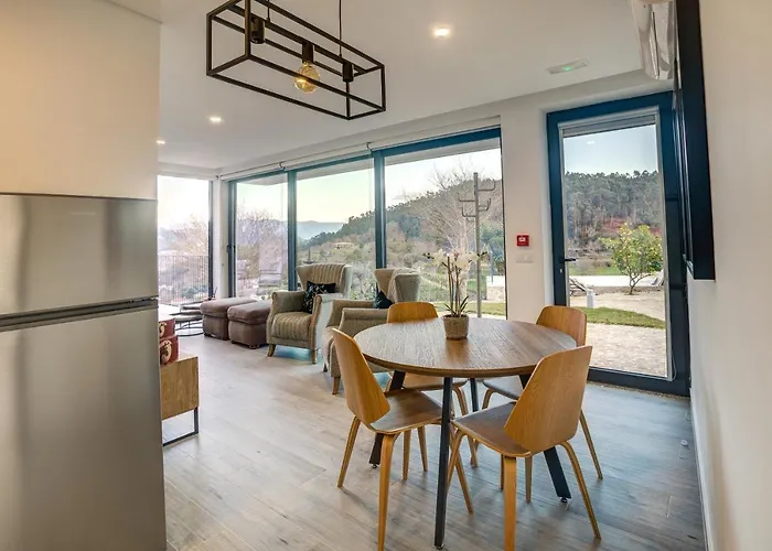 Casas De Tourim * Arcos de Valdevez