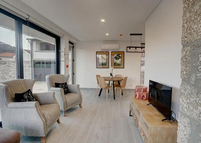 别墅 Casas De Tourim